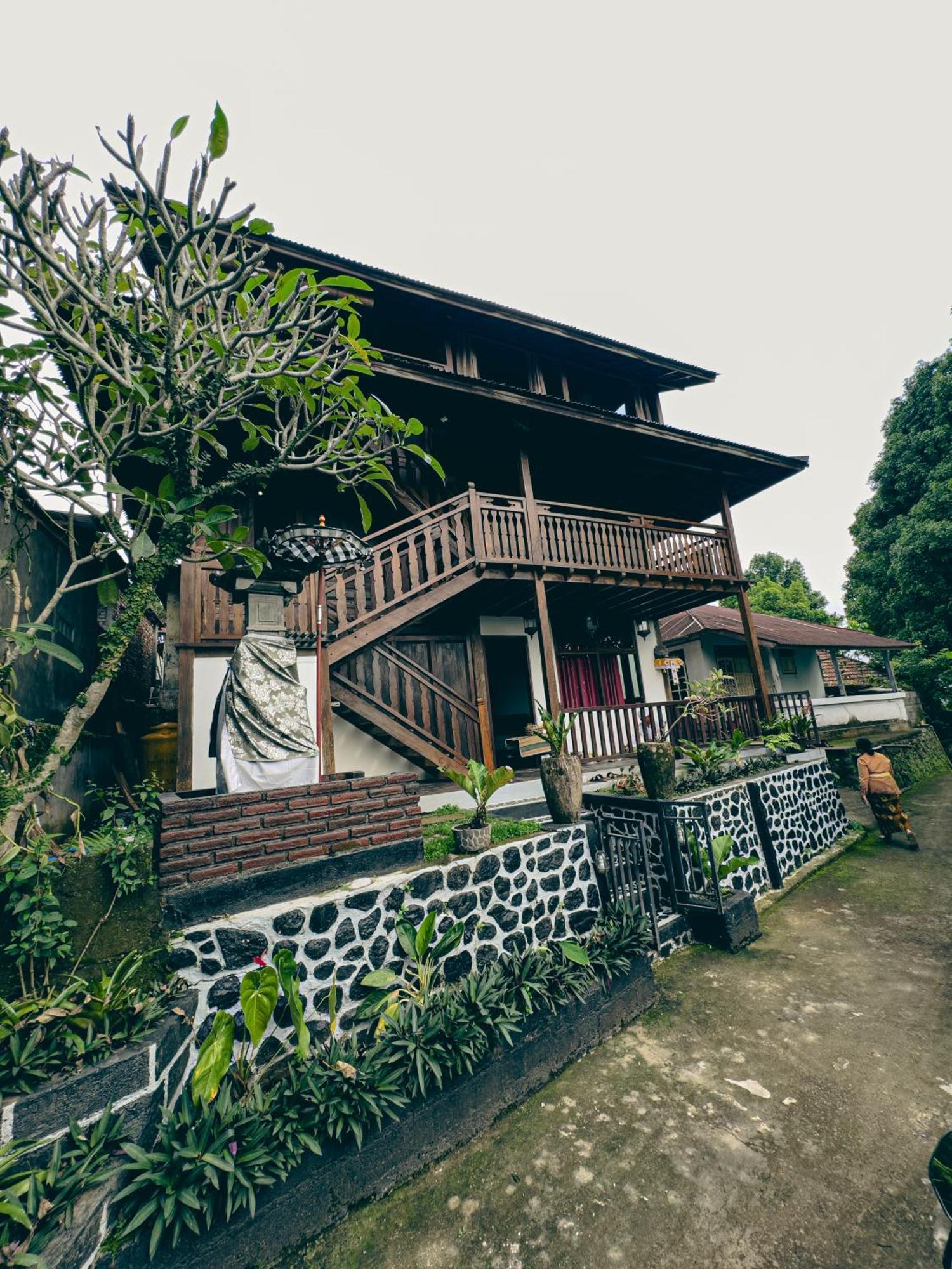 Munduk Tjeraki Houseゲストハウス エクステリア 写真