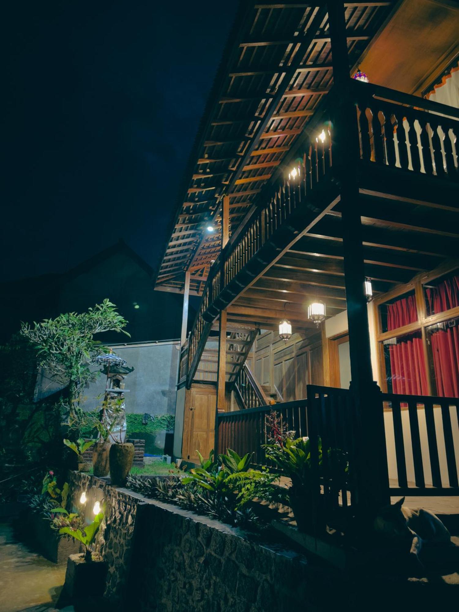 Munduk Tjeraki Houseゲストハウス エクステリア 写真