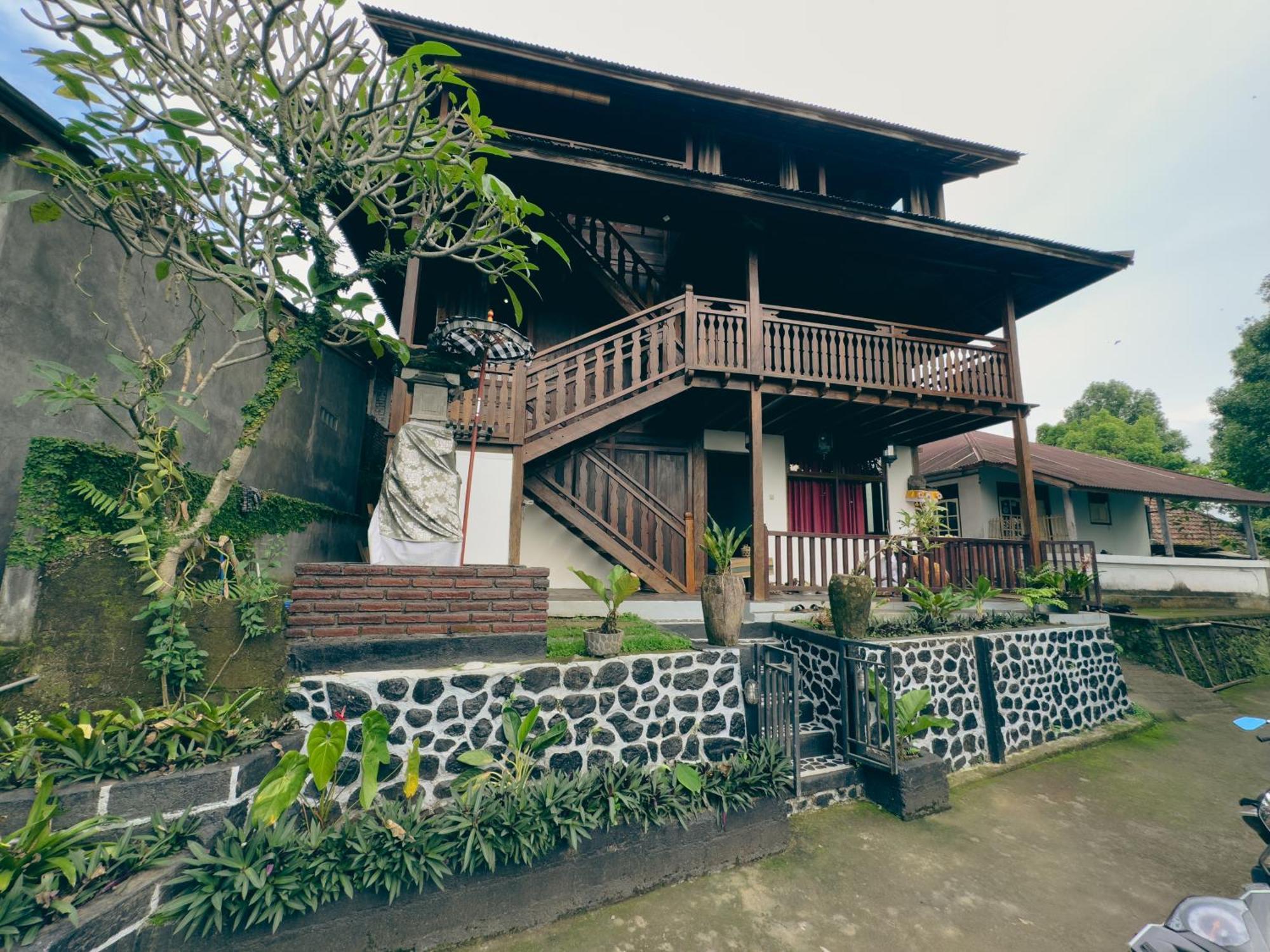 Munduk Tjeraki Houseゲストハウス エクステリア 写真
