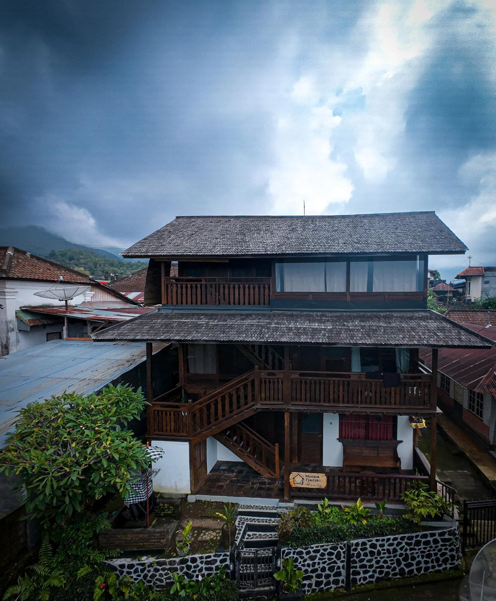 Munduk Tjeraki Houseゲストハウス エクステリア 写真